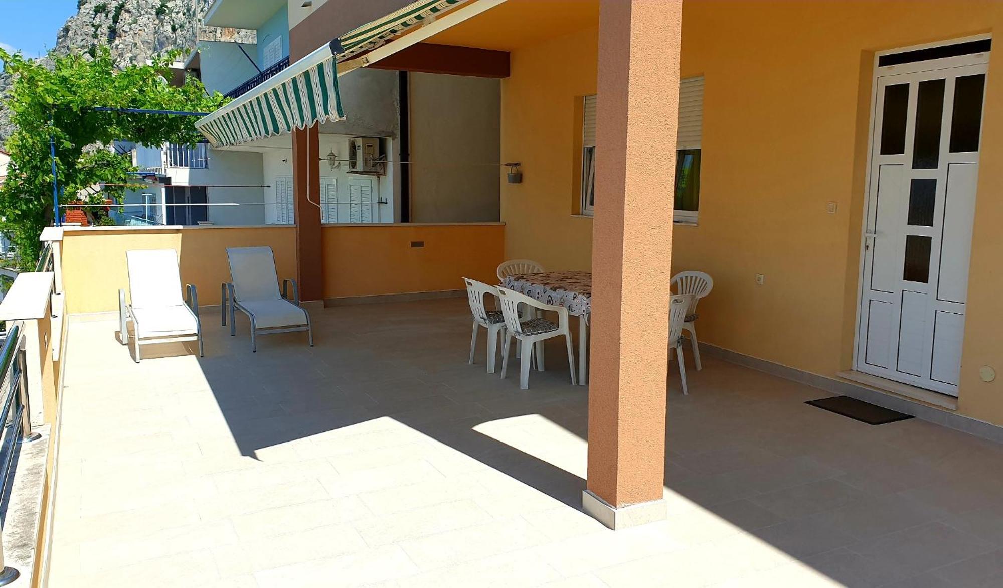 Apartment Tony Omis Exterior photo